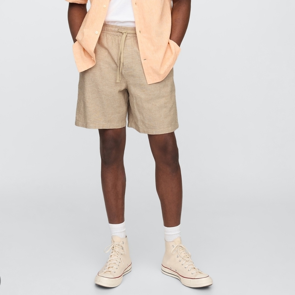 GAP Men's Beige Linen-Blend Shorts